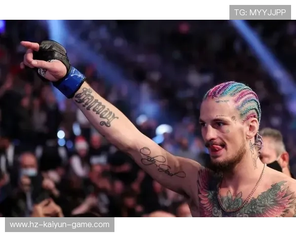 UFC 对峙现场摔话筒！火药味爆棚